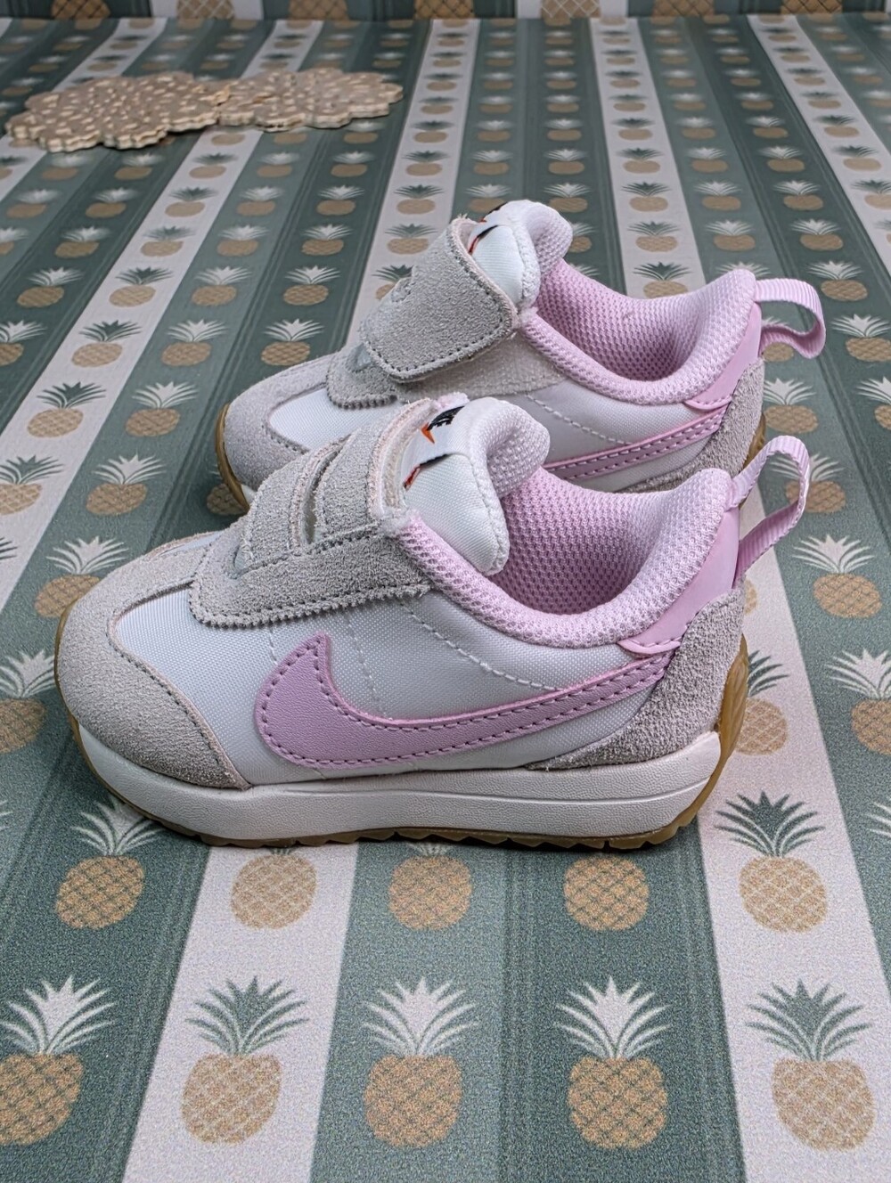 Nike Pacific Toddler White and Pink Velcro Sneakers